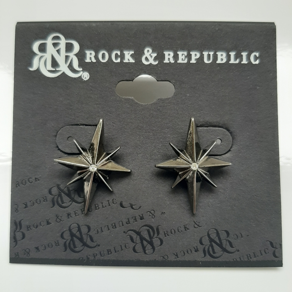Rock & Republic Dk Silver Studded Star Earrings